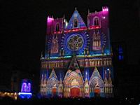 Lyon, Cathedrale St-Jean apres renovation, Facade illuminee